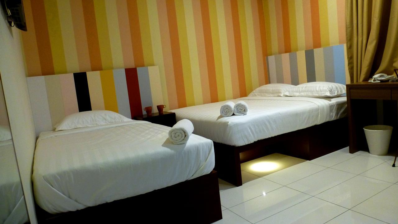 Hotel Uptown Subang Airport Shah Alam Zewnętrze zdjęcie