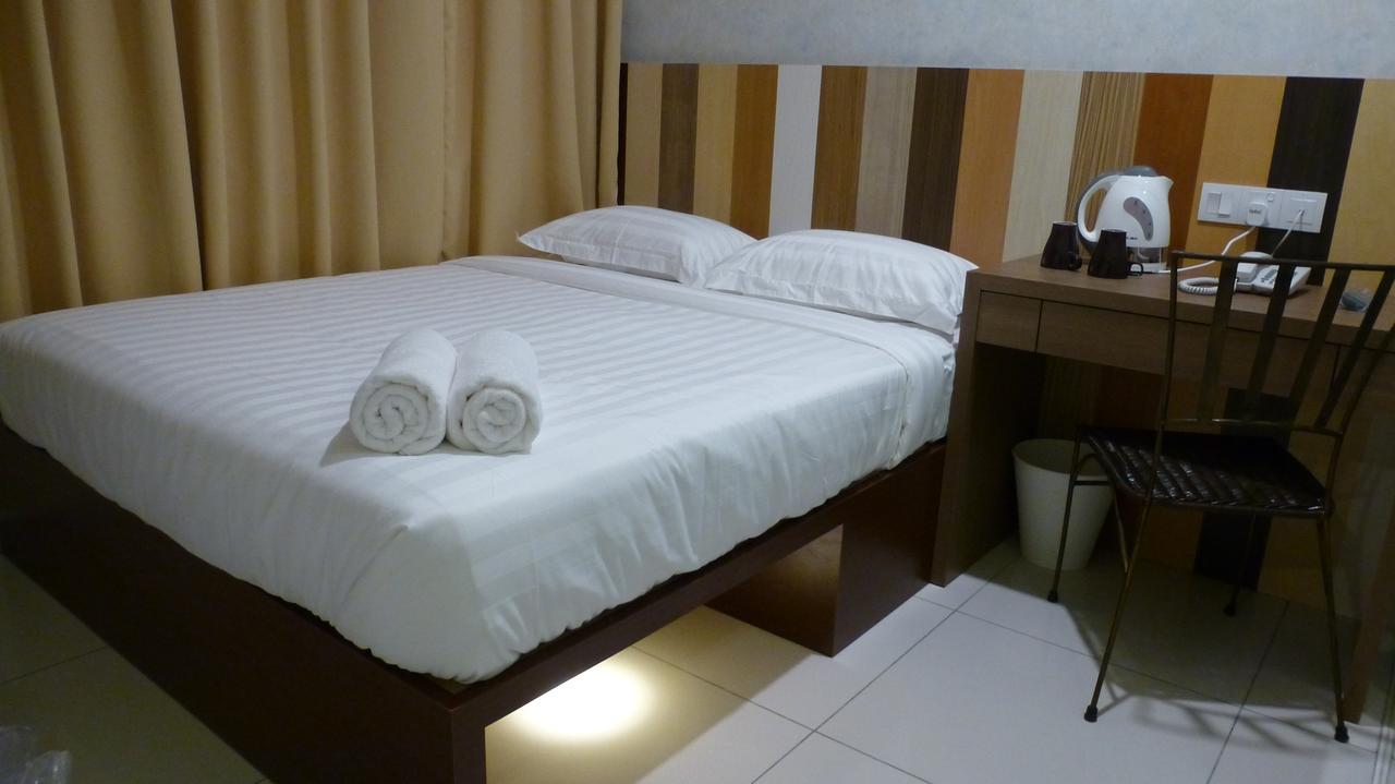 Hotel Uptown Subang Airport Shah Alam Zewnętrze zdjęcie