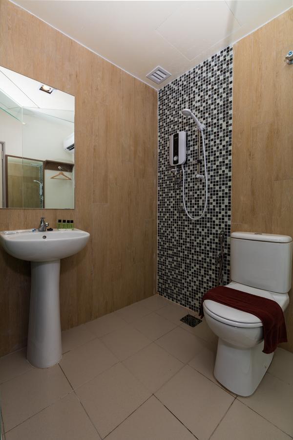 Hotel Uptown Subang Airport Shah Alam Zewnętrze zdjęcie