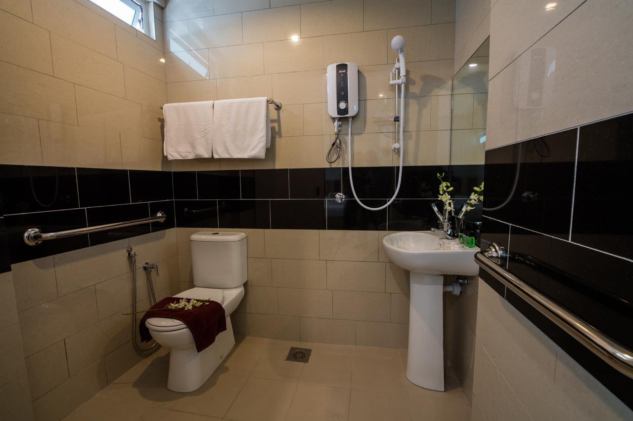 Hotel Uptown Subang Airport Shah Alam Zewnętrze zdjęcie