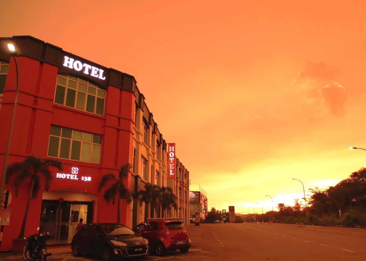 Hotel Uptown Subang Airport Shah Alam Zewnętrze zdjęcie