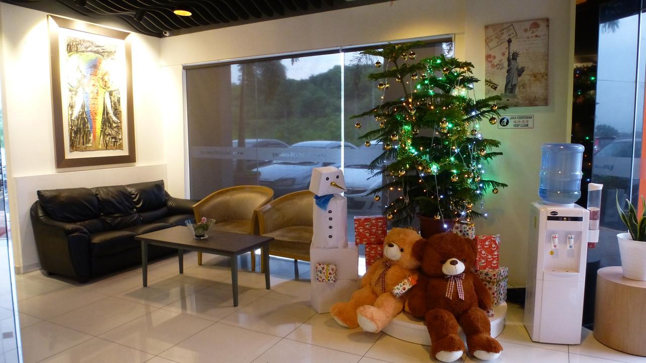 Hotel Uptown Subang Airport Shah Alam Zewnętrze zdjęcie